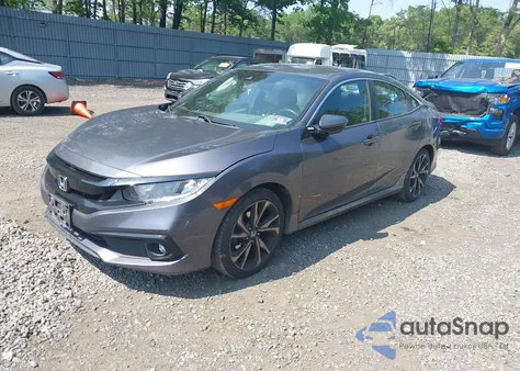 2019 Honda Civic Sport z USA, uszkodzony, nr VIN 2HGFC2F80KH526865